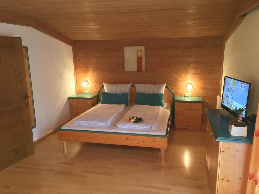 Landhaus Taxach Σάαλμπαχ-Χίντεργκλεμ Εξωτερικό φωτογραφία